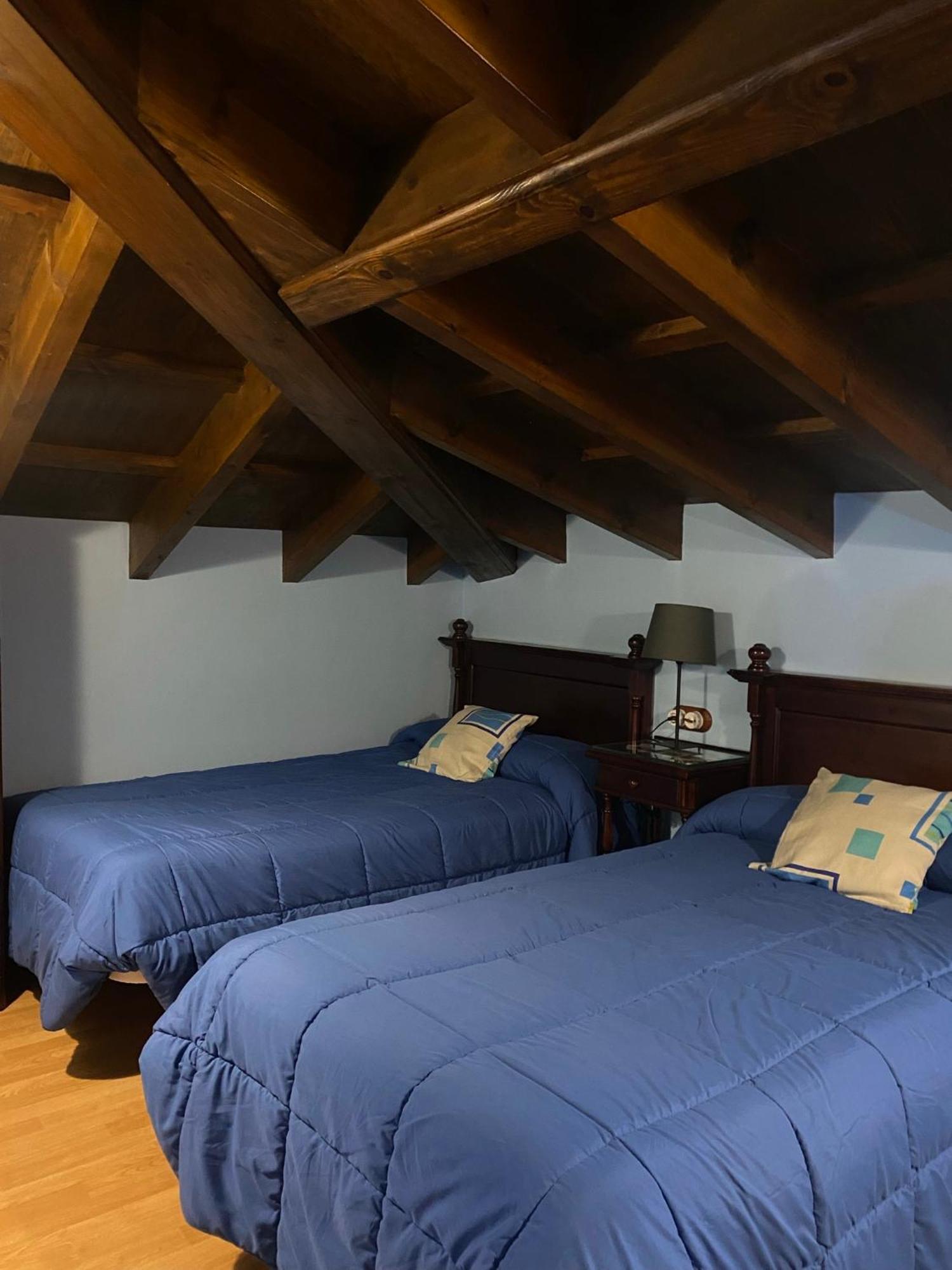 La Posada De Barro Infiesto Exteriör bild